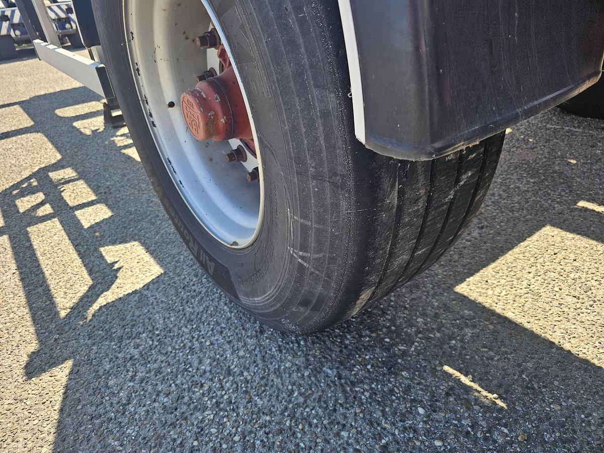 Used 2000 Burg BPO 12-27CCXGX-00. | ADR TANK CHASSIS 20/30 FT | BPW DRUM