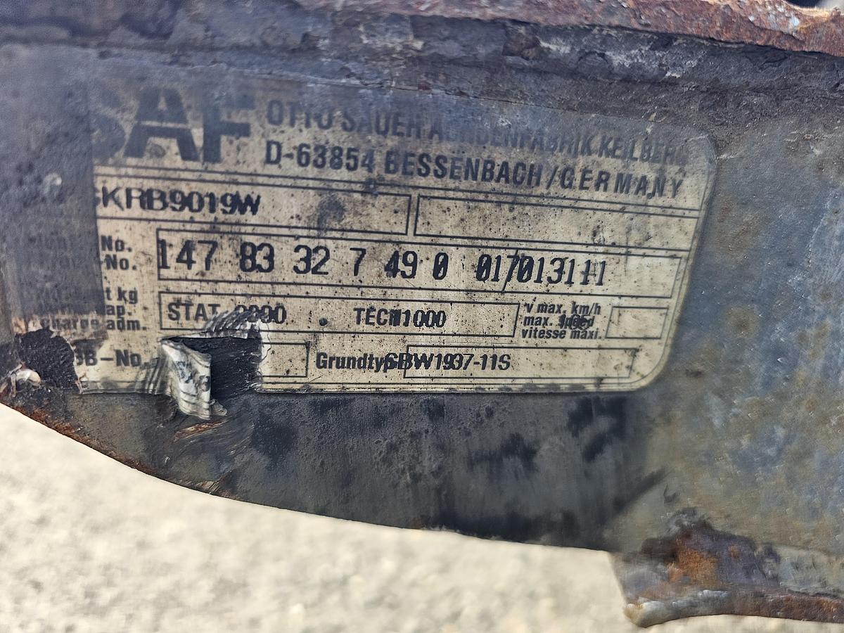 Used 2005 SAF SKRB9019W TRAILER AXLE.