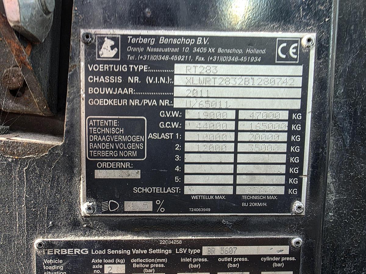 Gebruikt 2011 TERBERG RT283 | TERMINAL TRACTOR 4X4| TURNING CHAIR. | AUTOMATIC GEAR | NOT RUNNING.