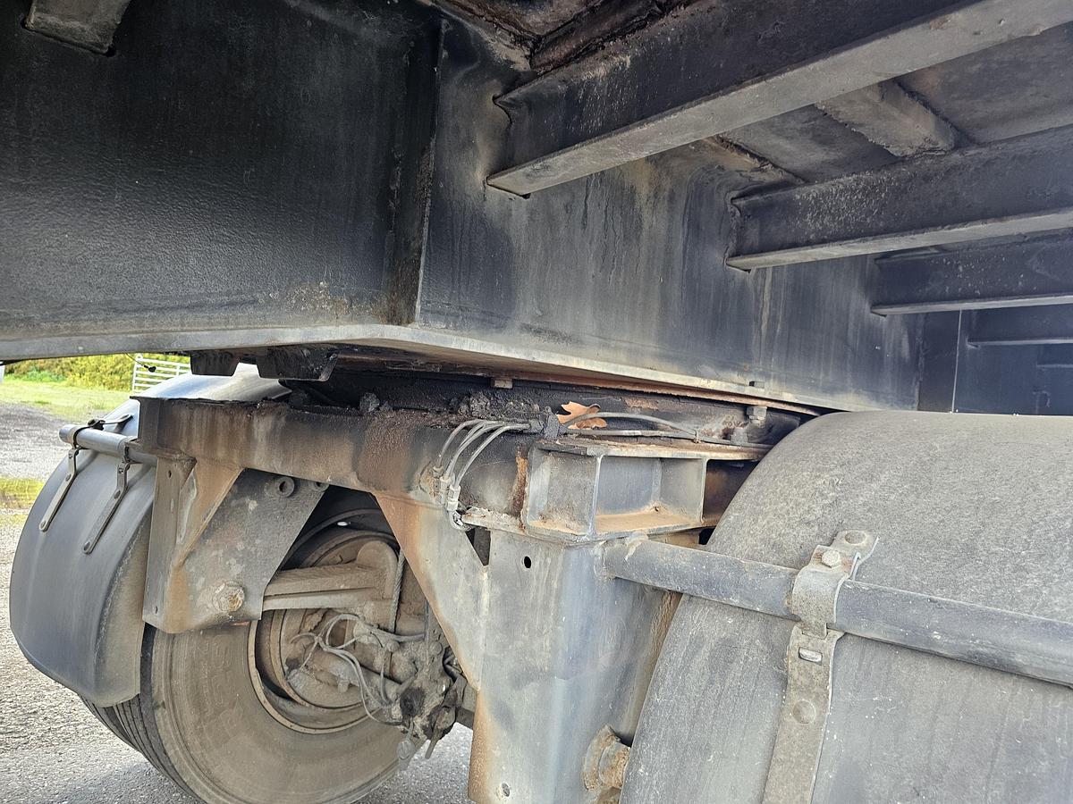 Gebruikt 1995 JUMBO DO 300 S/ 2 X STEERING /BPW DRUM / DOUBLE TIRES/ LIFT AXLE