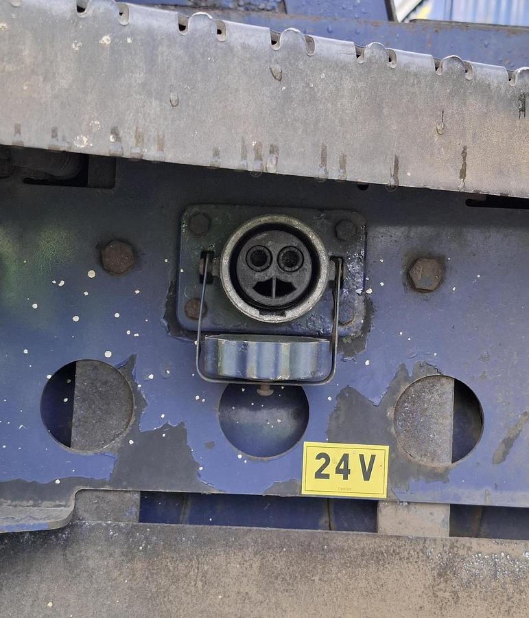 Gebruikt 2017 TERBERG RT283 | TERMINAL TRACTOR 4X4| TURNING CHAIR. | AUTOMATIC GEAR | 20000HOURS| 4 PIECES|LEASING 1610  EURO MND