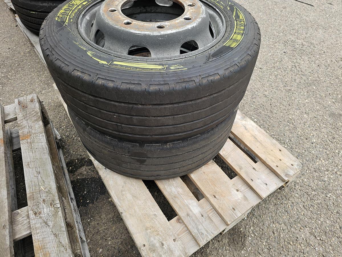 Used 2010 GOOD YEAR 265/55 R 22.5 | K MAX T.