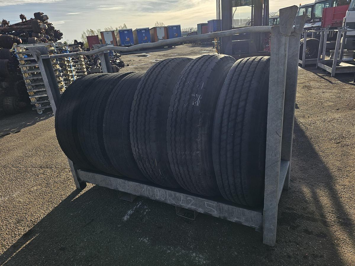 Gebruikt 1990 divers TRAILER TIRE.