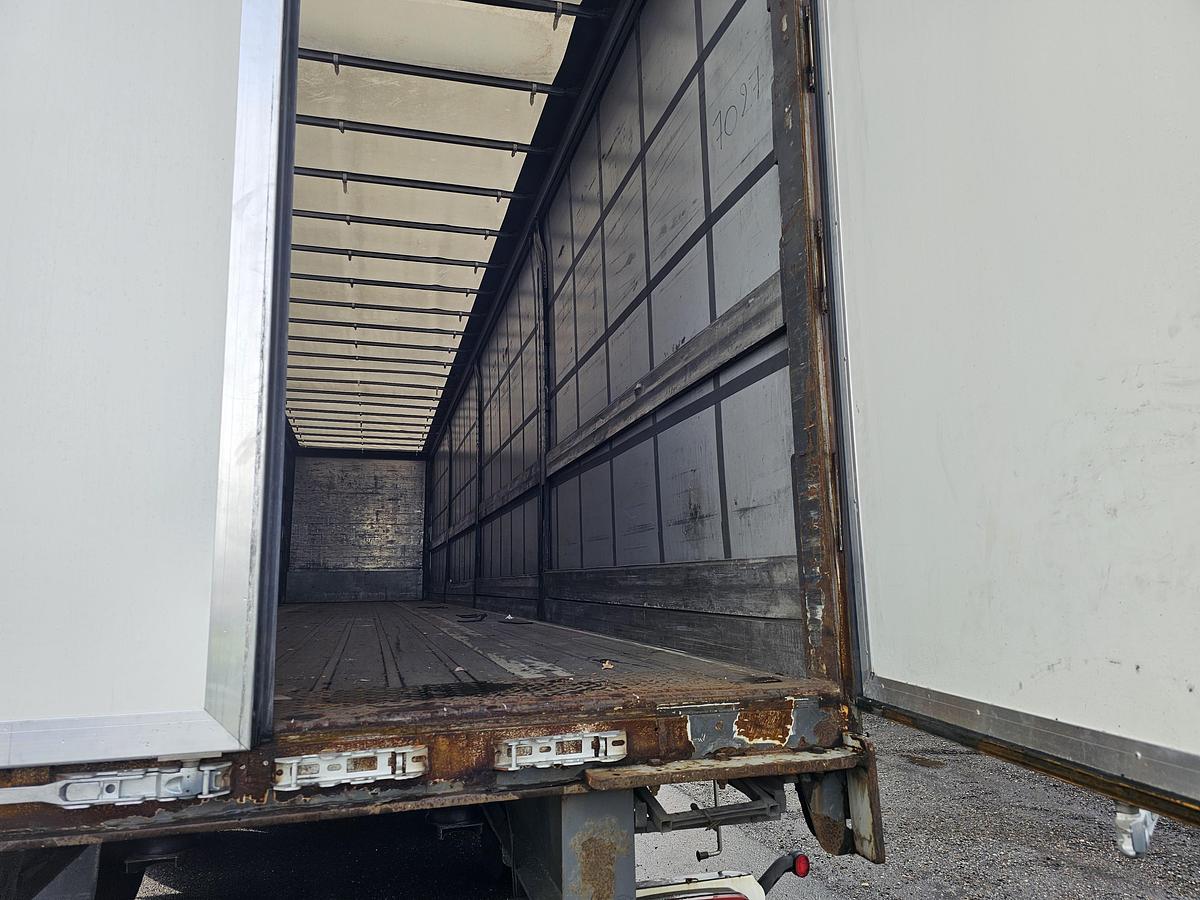 Gebruikt 2011 RENDERS ROC 16.27 N