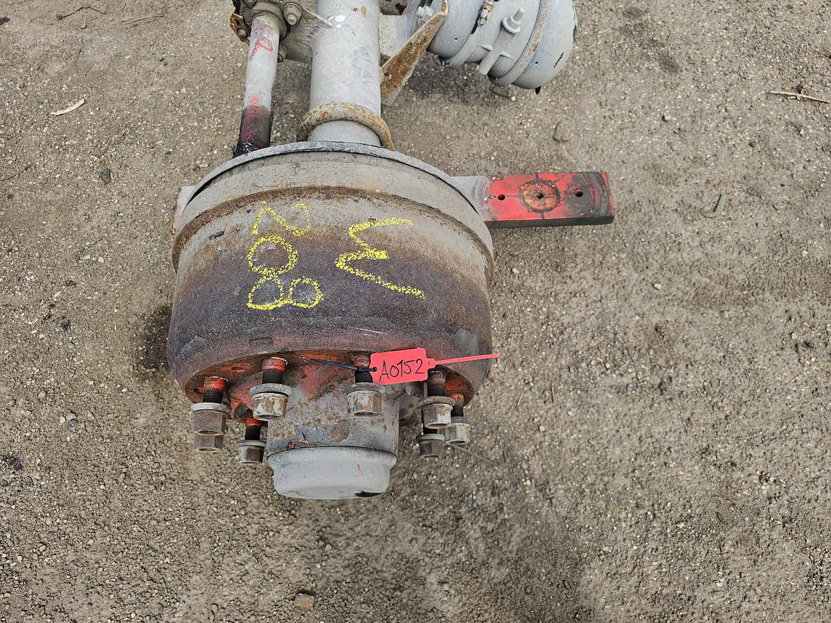 Used 2004 SMB TRAILER AXLE SINGLE TIRES.