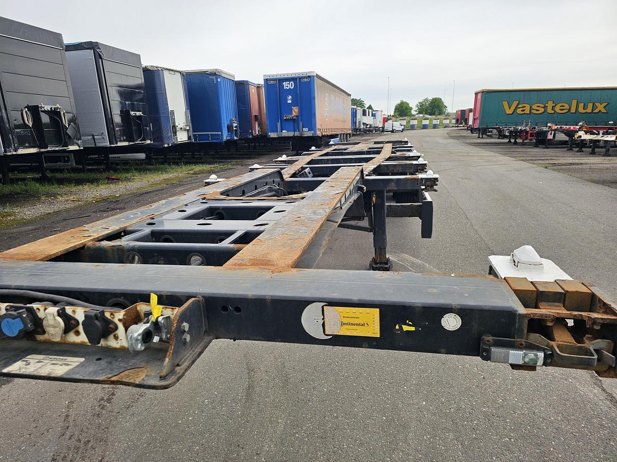 Gebruikt 2015 KRONE SD | 40 FT|2 X 20 FT | BACK SLIDER |HIGHCUBE.| APK /TUV 24-03-2027 |5 PIECES.