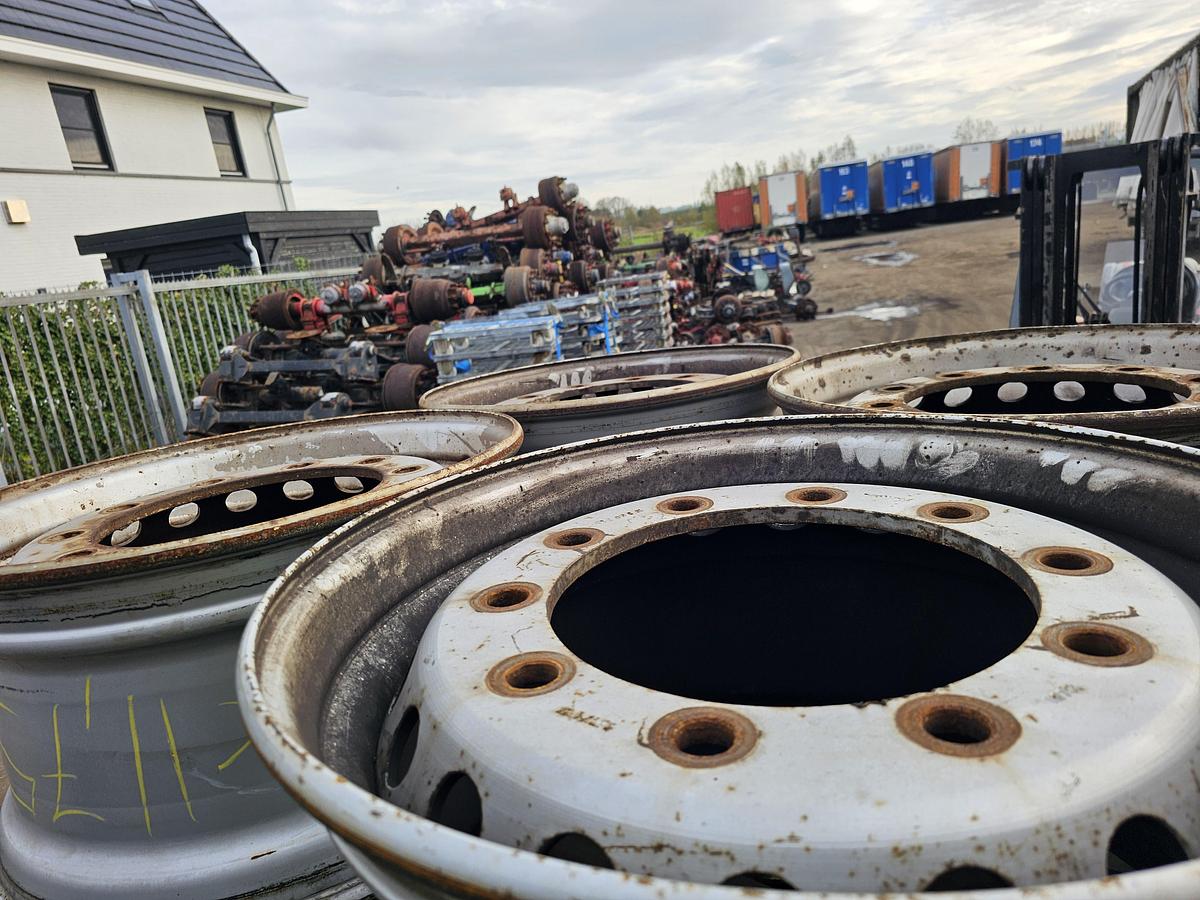 Gebruikt 2010 UNKNOWN 11.75 R 22.5  DISC RIM