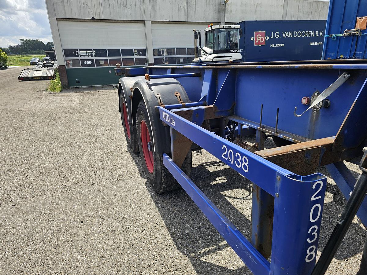 Gebruikt 2006 MKF METALLBAU CS 20 -20 FOOT- CONTAINER CHASSIS -HEAVY DUTY- BPW DRUM -STEEL SUSPENSION- GOOD QUALITY.