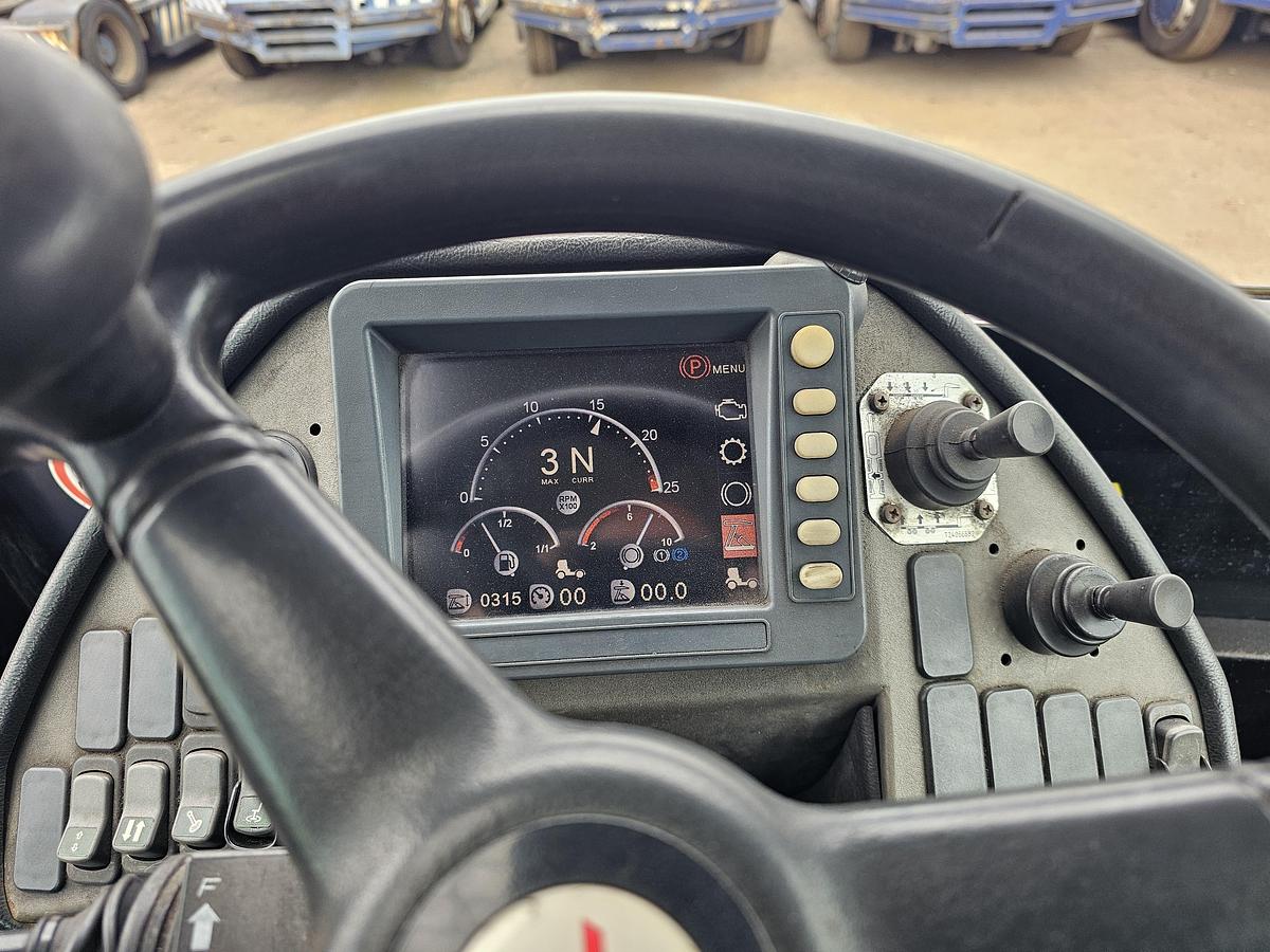 Gebruikt 2011 TERBERG RT283 | TERMINAL TRACTOR 4X4| TURNING CHAIR. | AUTOMATIC GEAR | 24159 HOURS.