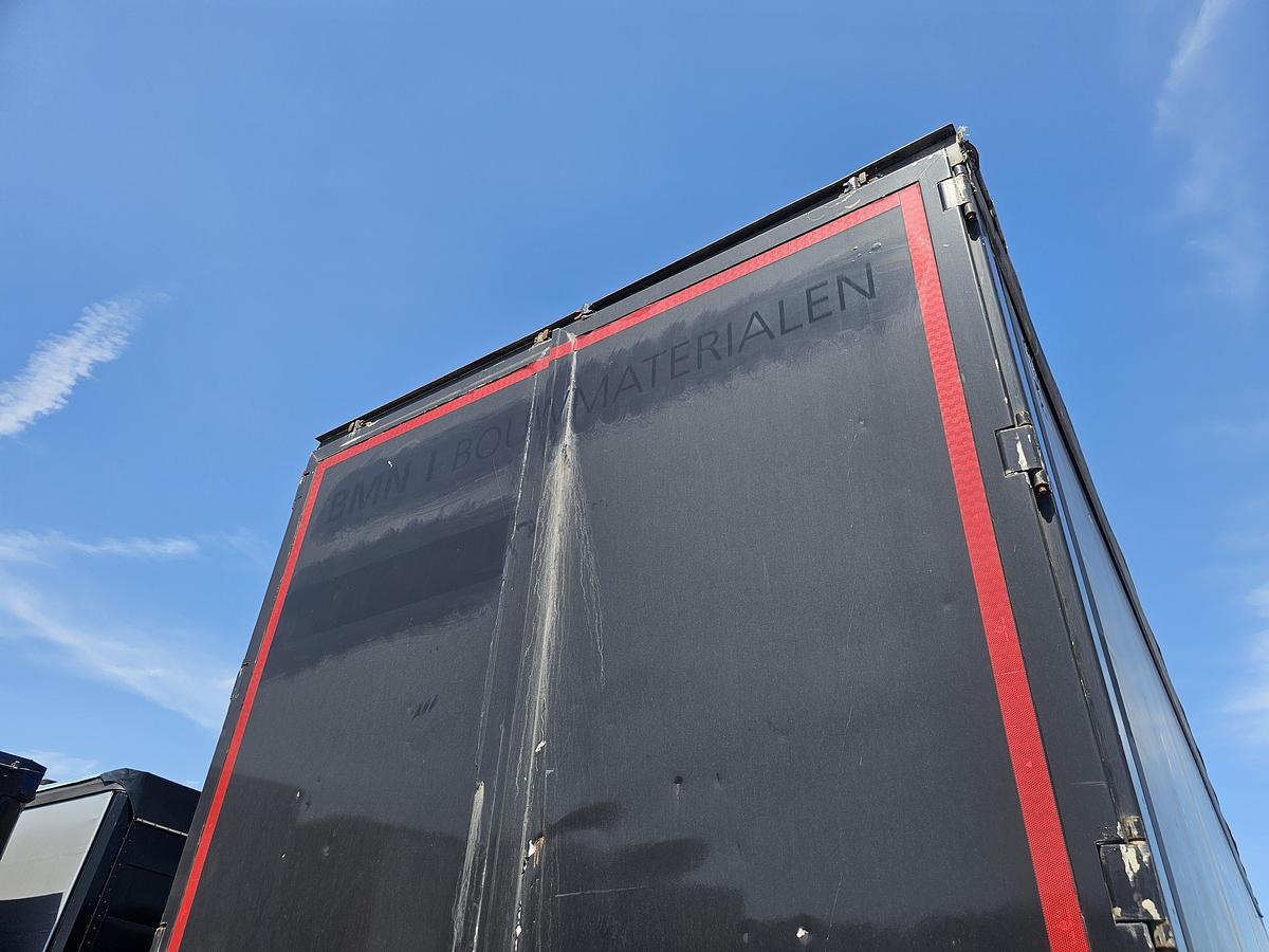 Gebruikt 2004 PACTON T3 001 /3 axle curtainsider /saf disc/ apk tuv/13-03-2027.
