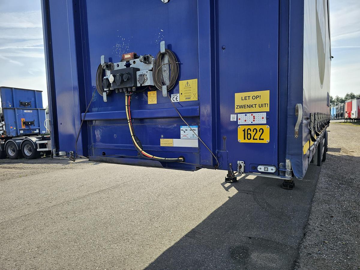 Used 2013 PACTON TBD.122 | SINGLE STEERING AXLE |UNDER SLIDING LOADING LIFT + BATTERIES| DAF DISC| APK /TUV 17-01-2025