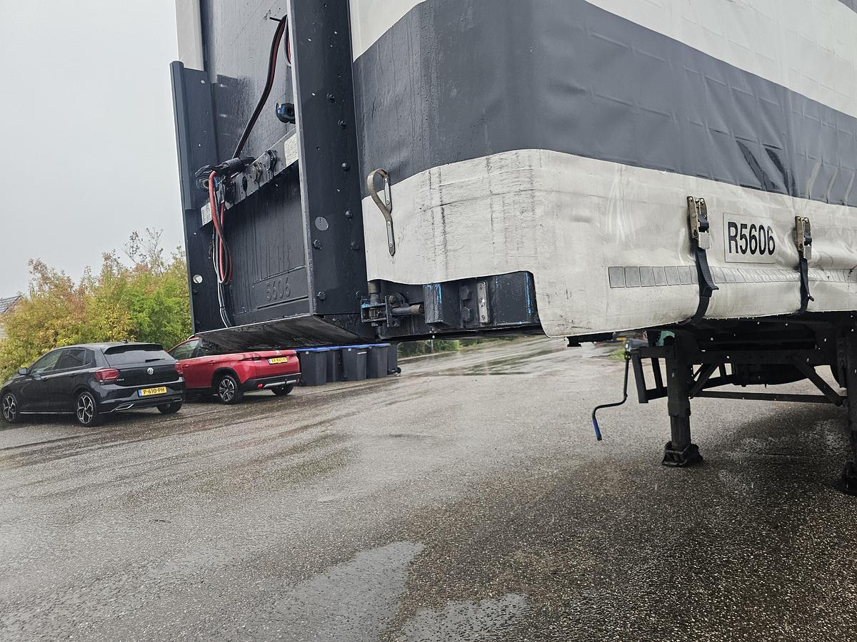 Gebruikt 2008 GOENEWEGEN DRO 10-10 B /STEERING AXLE / LOADING LIFT 2000 KG/ BATTERIES/ BTW DRUM./ APK 12-11-2026