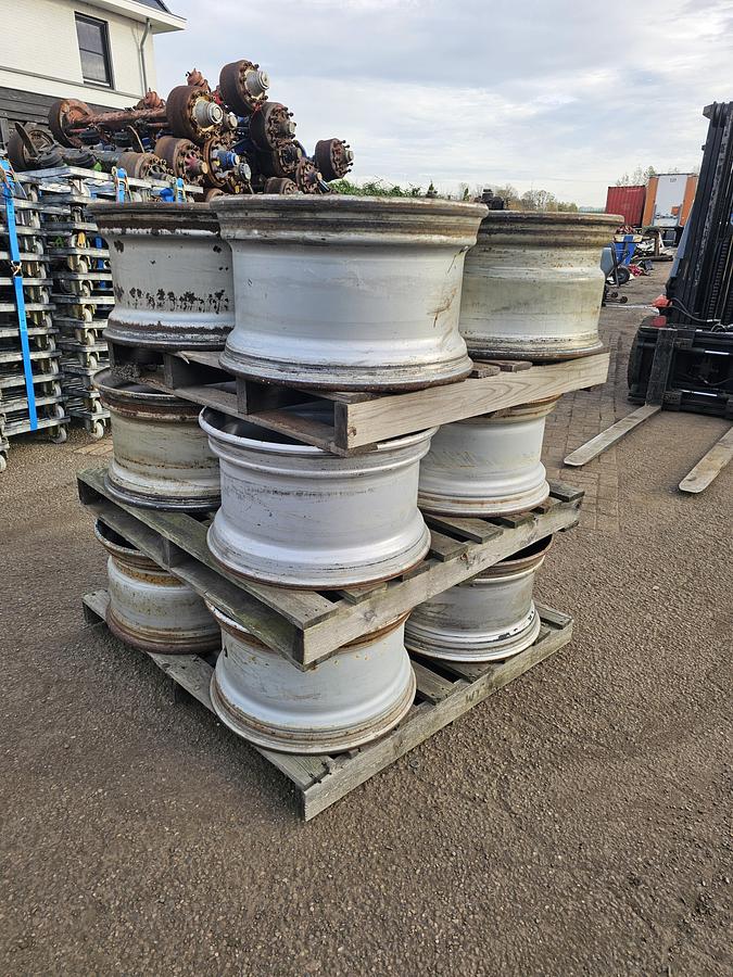 Gebruikt 2010 MICHELIN 11.75 X 22.5