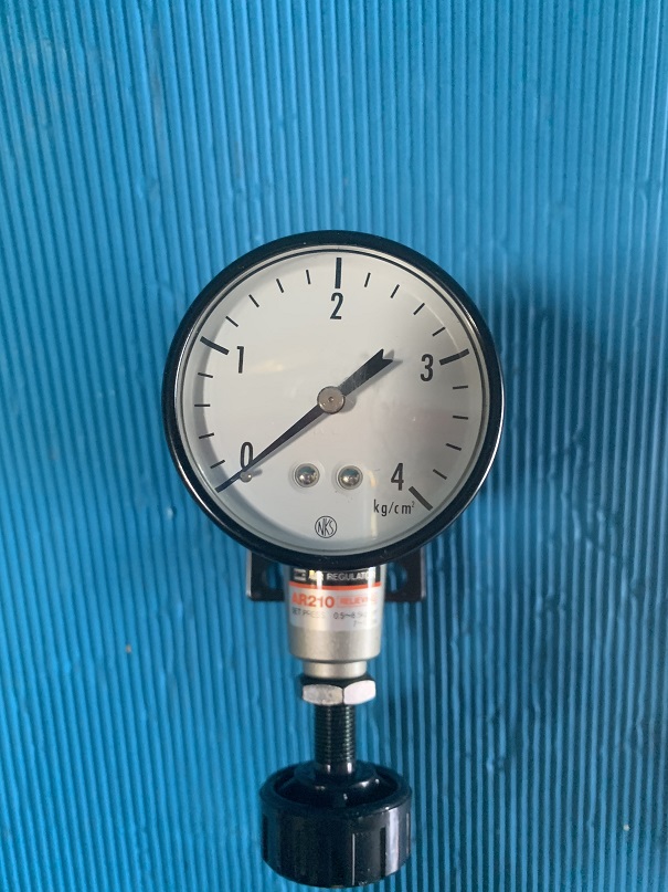 Used SMC Air Regulator AR210