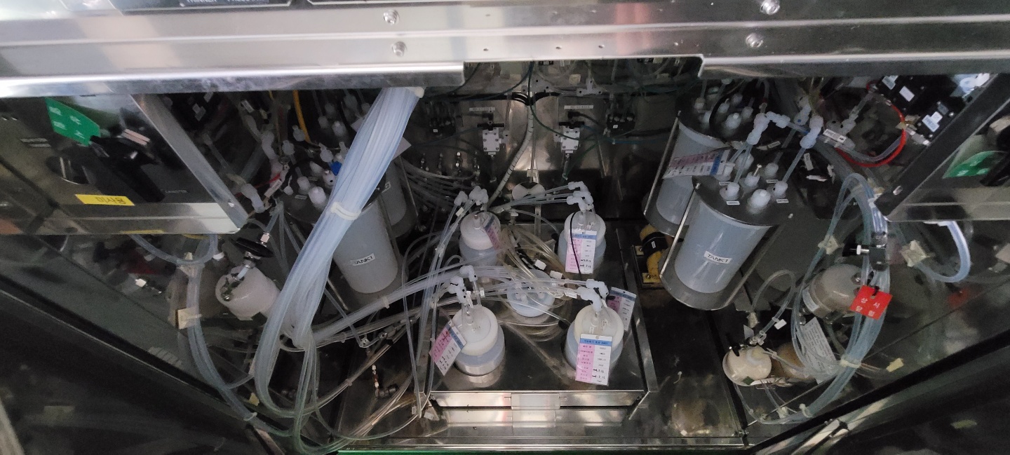 Used Tel MARK-Vz 2-Coater and 2-Developer CLEAN Track Systems