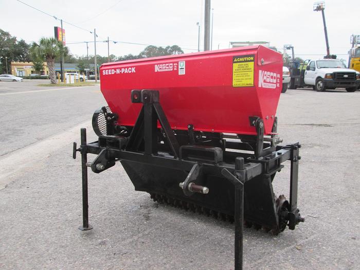 Kasco KPS-48 Seed-N-Pack Seeder