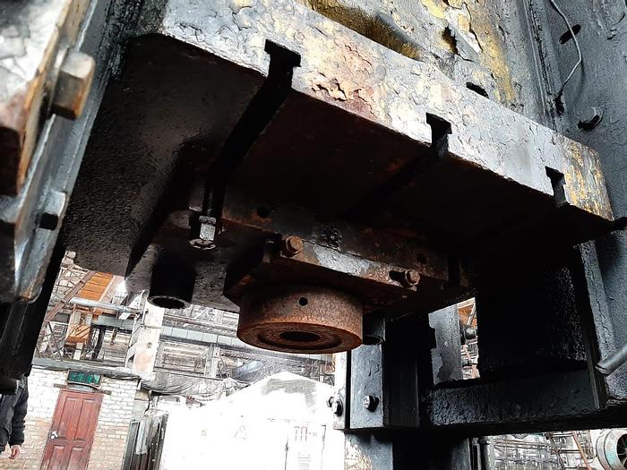 Used Press Trimming K9538