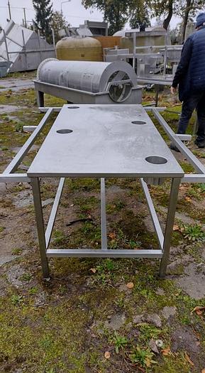 Used Stół roboczy czterostanowiskowy