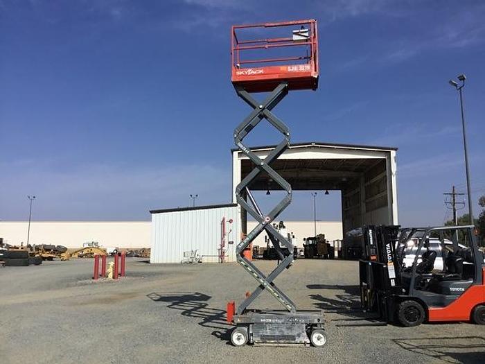Used 2012 Skyjack SJ3219 DC Scissor Lift