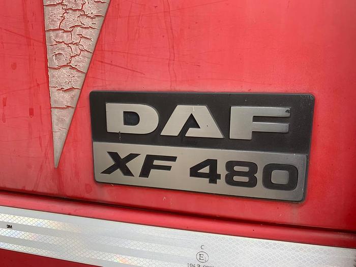 Used 2002 DAF 95.480 XF 6x2 EURO 3 MANUAL 10 TYRES