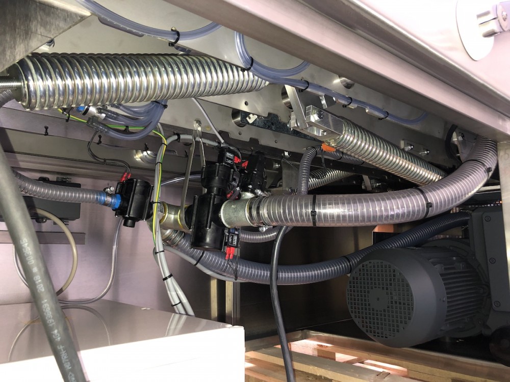 Used Boss Titan-X 950 vacuum machine