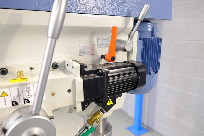 Mach Drill MT3 Drill with Variable speed Power feed