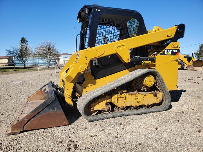 Used 2016 CAT 249D