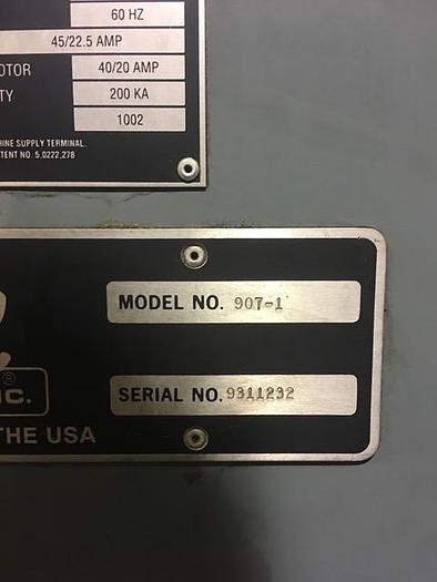Used FADAL 6030 VERTICAL MACHINING CENTER RUNS GREAT NEW COLOR CRT
