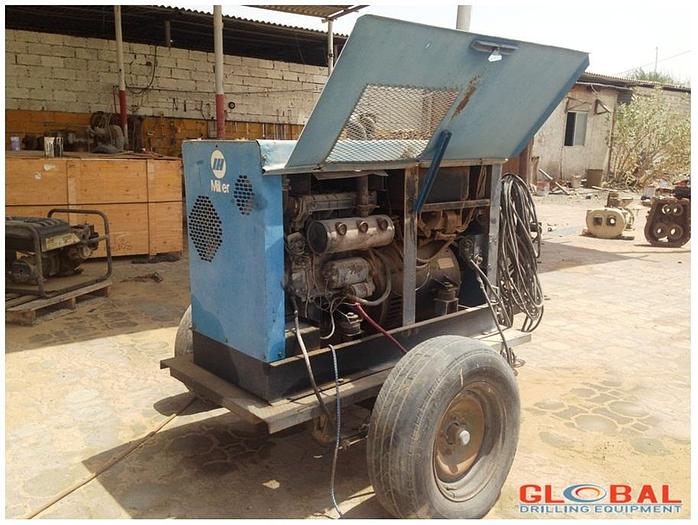 Used Item 0818 : Miller 251 Big Blue Welding Machine