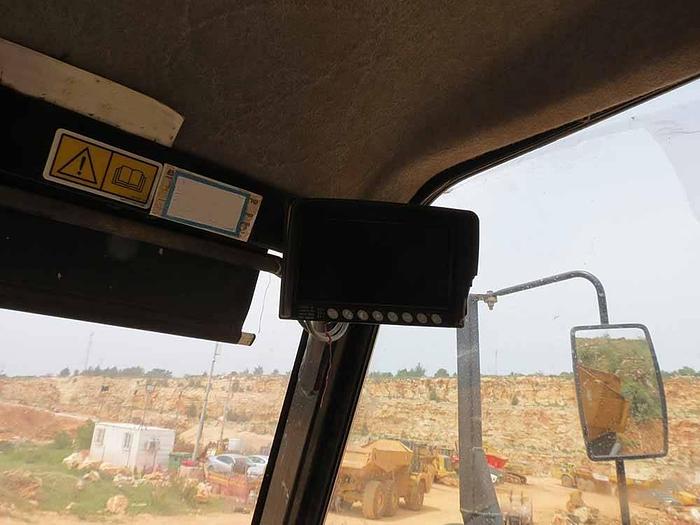 Used 2013 CATERPILLAR 730