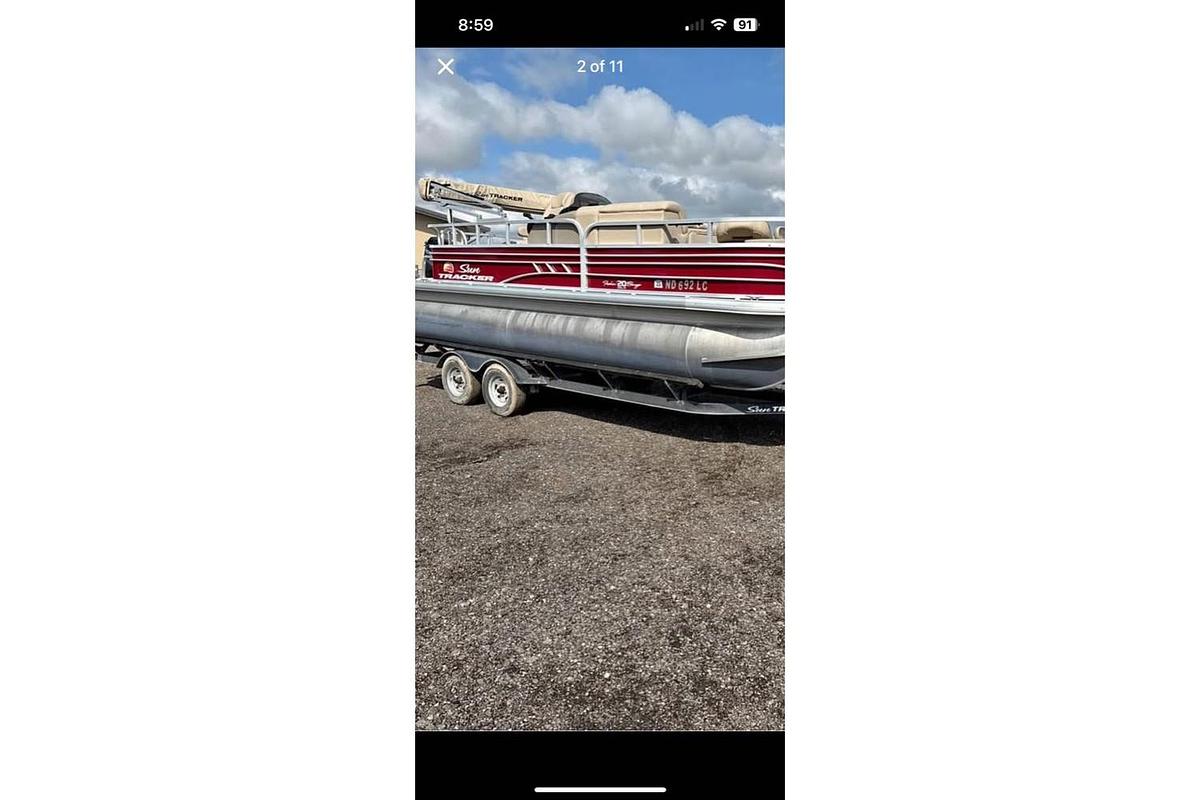 Used 2020 Sun Tracker FISHIN'''' BARGE 20 DLX