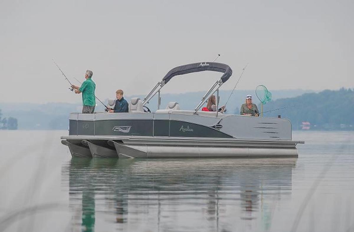 Used 2018 Avalon Catalina Quad Fish 25''''
