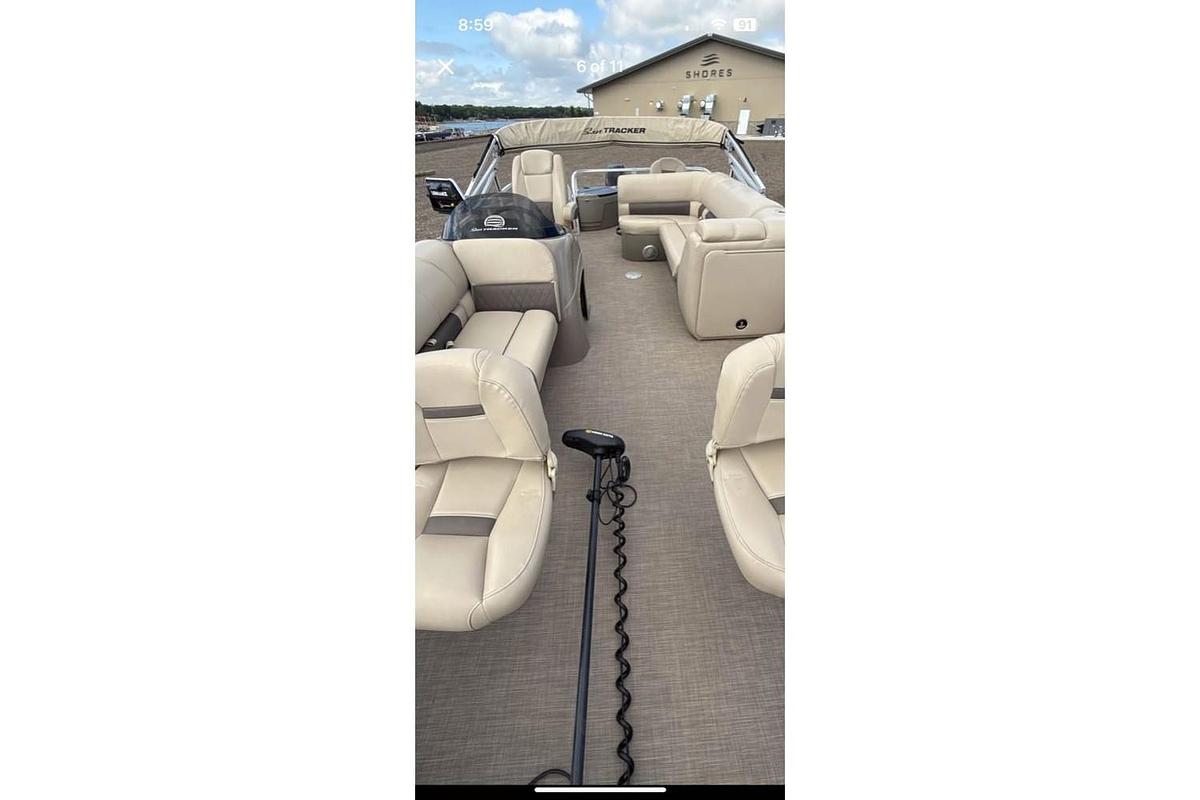 Used 2020 Sun Tracker FISHIN'''' BARGE 20 DLX