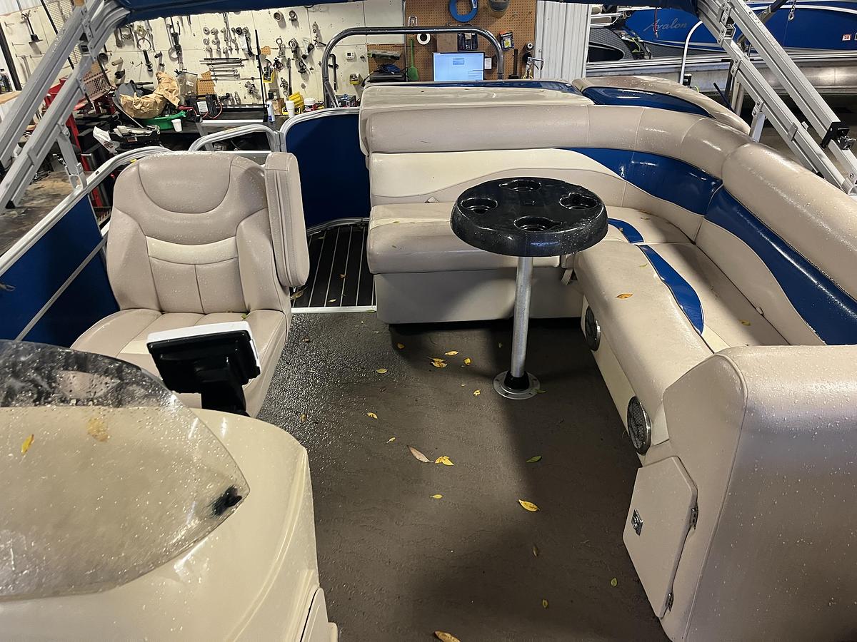 Used 2013 godfrey sweetwater