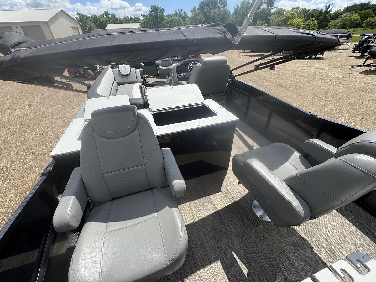 Used 2021 Avalon 2585 Catalina Quad Fish