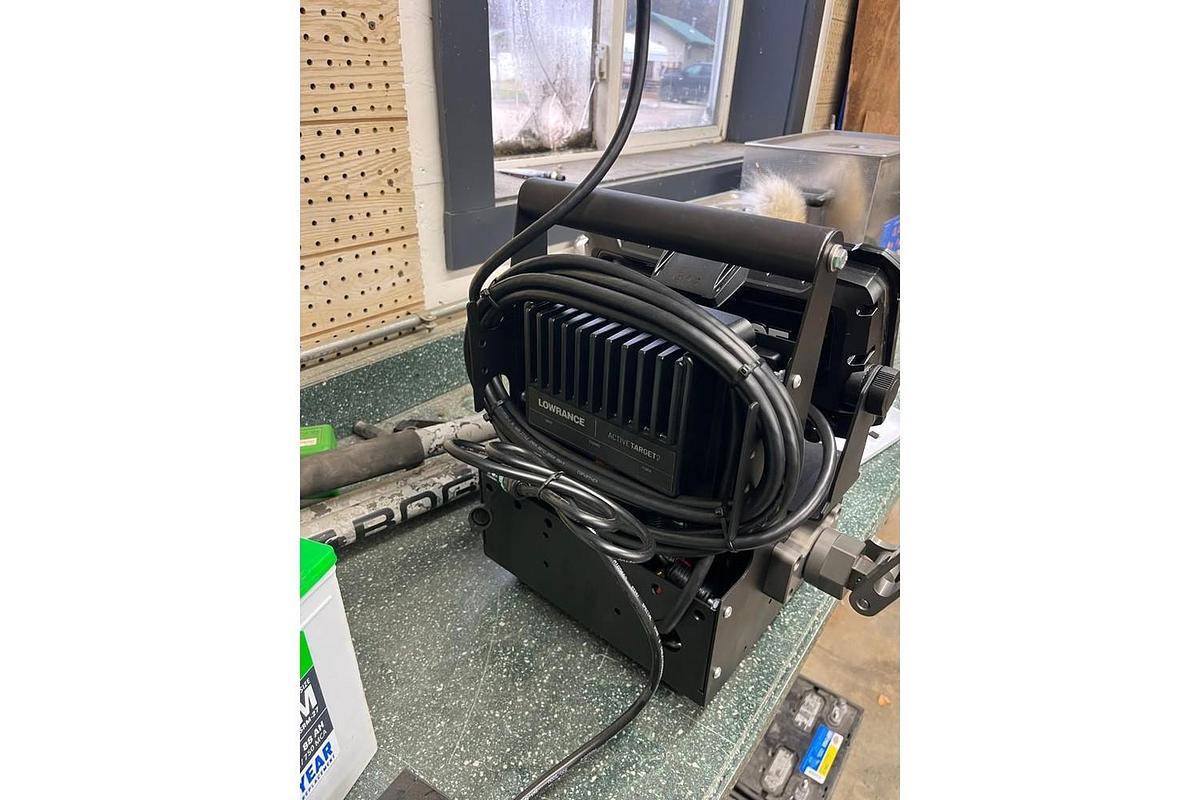 2025 tki cnc lowrance hds 10