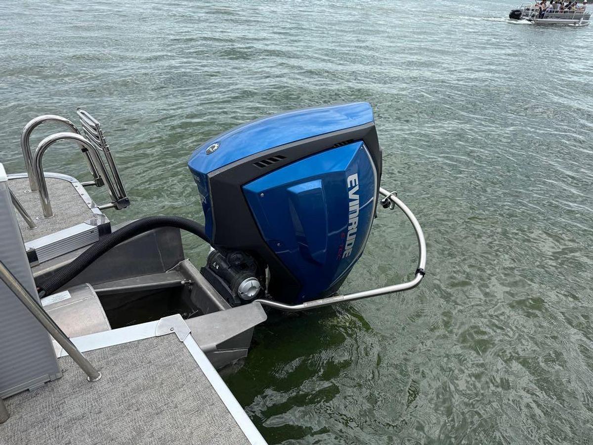 Used 2018 Avalon Catalina Quad Fish 25''''