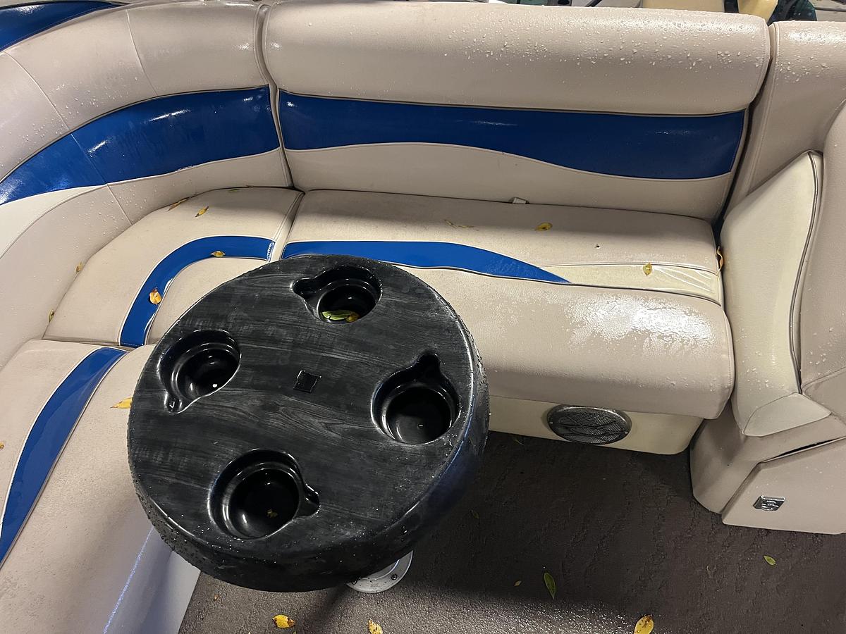 Used 2013 godfrey sweetwater