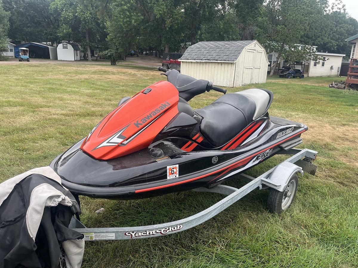 Used 2018 kawasaki stx15f