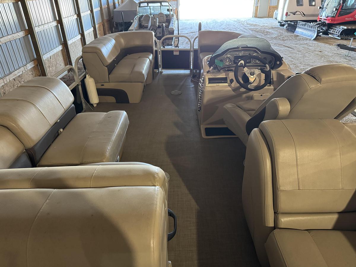 Used 2019 Sun Tracker Party Barge 22'