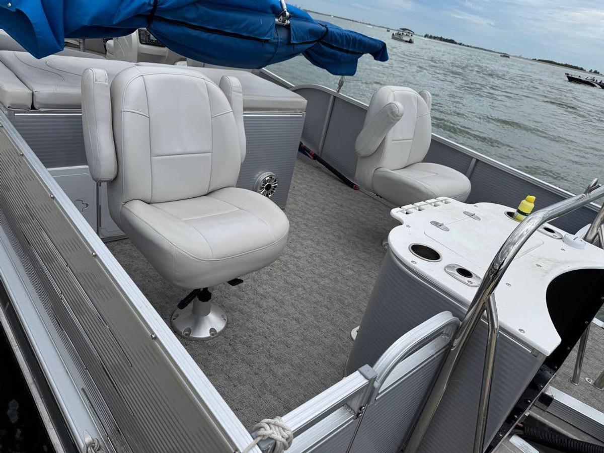 Used 2018 Avalon Catalina Quad Fish 25''''