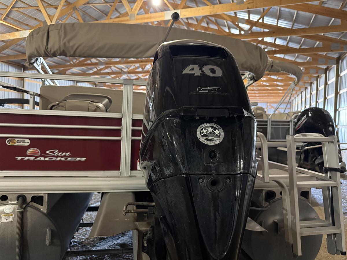 Used 2020 Sun Tracker FISHIN'''' BARGE 20 DLX