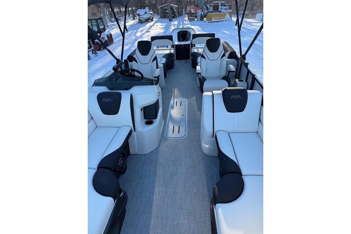 2026 Avalon LSZ 23'' Quad Lounger Shift