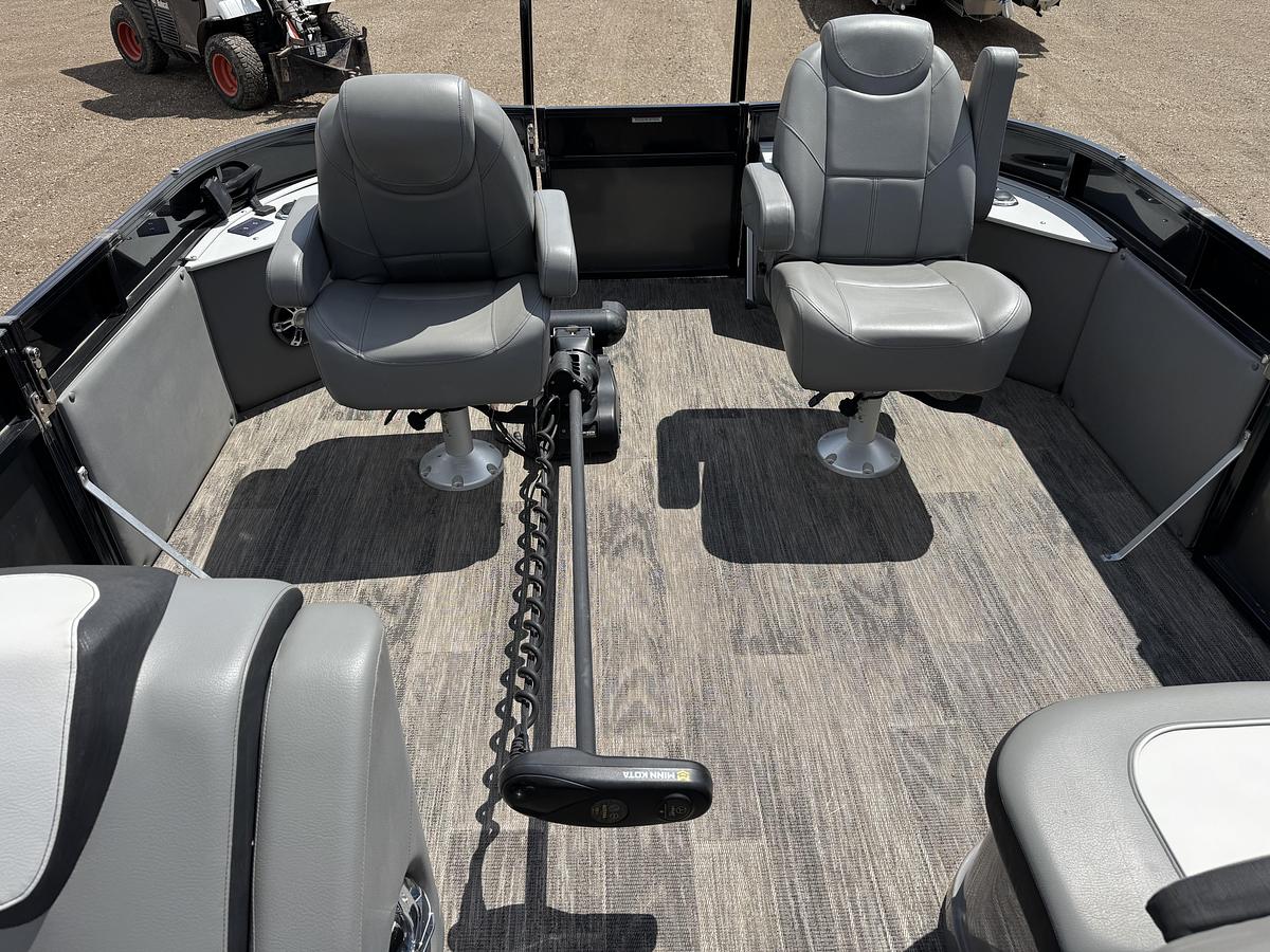Used 2021 Avalon 2585 Catalina Quad Fish