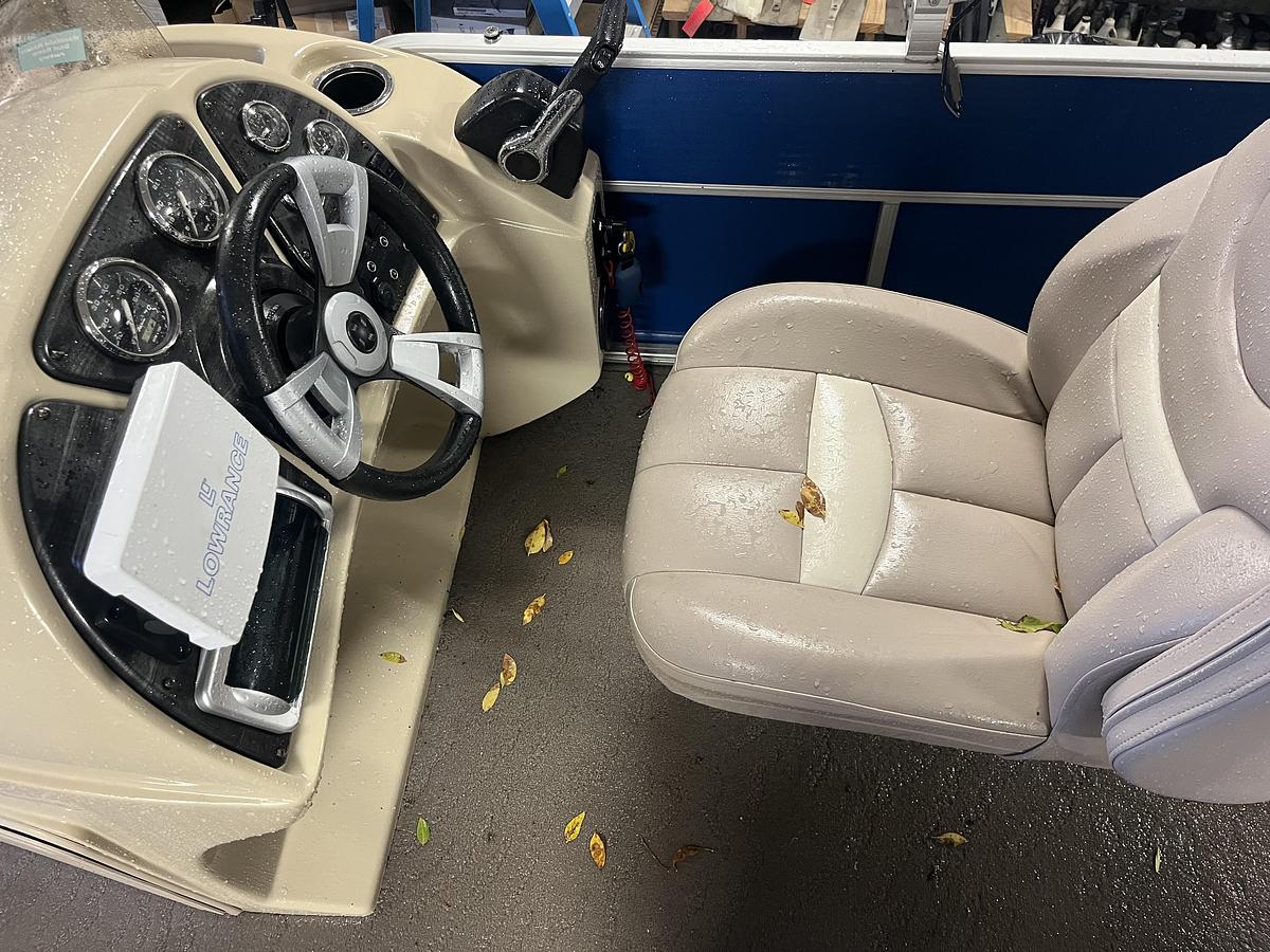 Used 2013 godfrey sweetwater