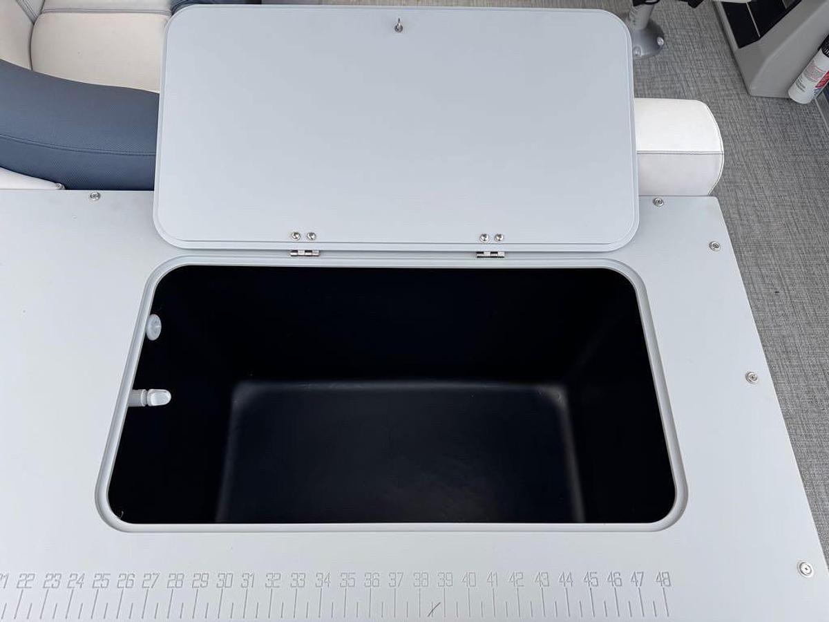 2026 Avalon LSZ 25' Rear Fish