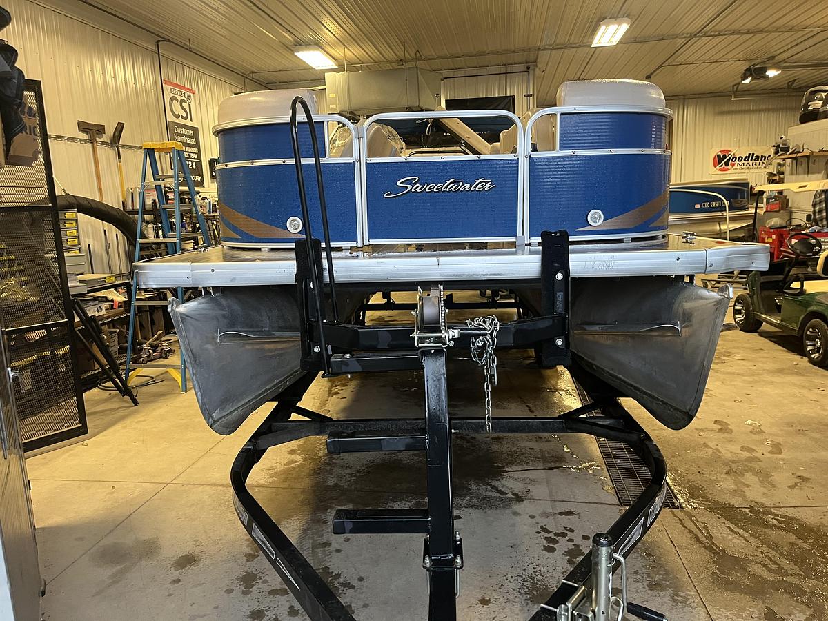 Used 2013 godfrey sweetwater