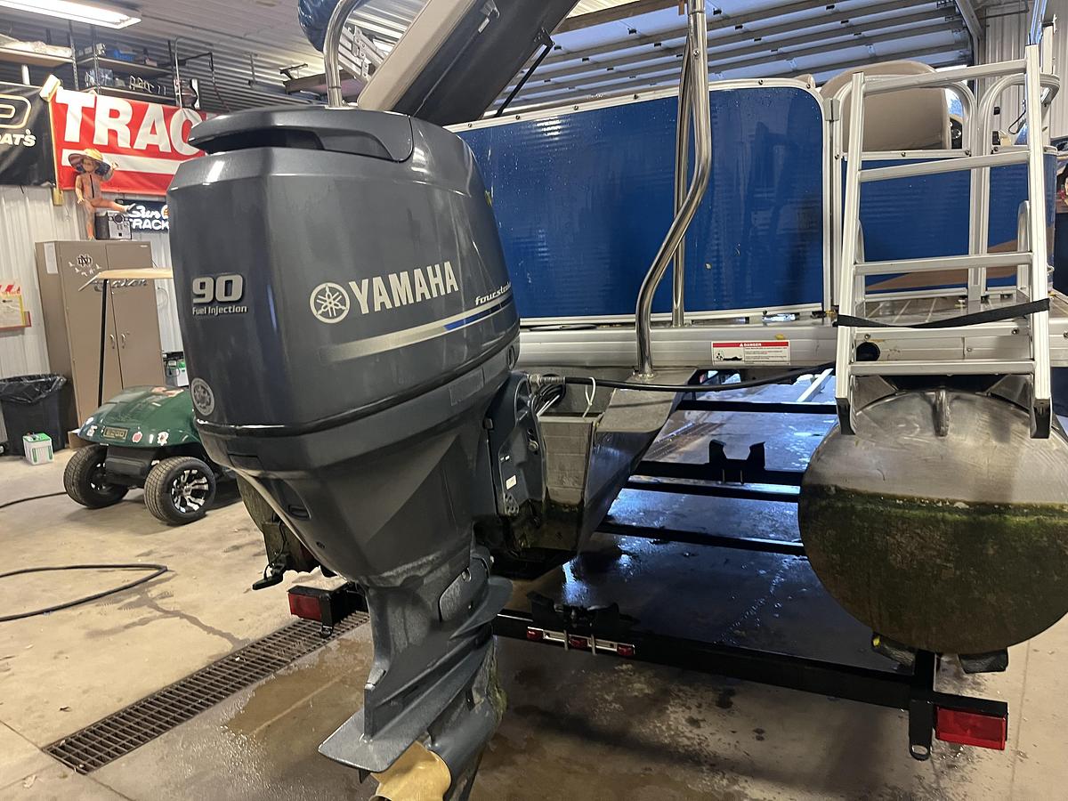 Used 2013 godfrey sweetwater
