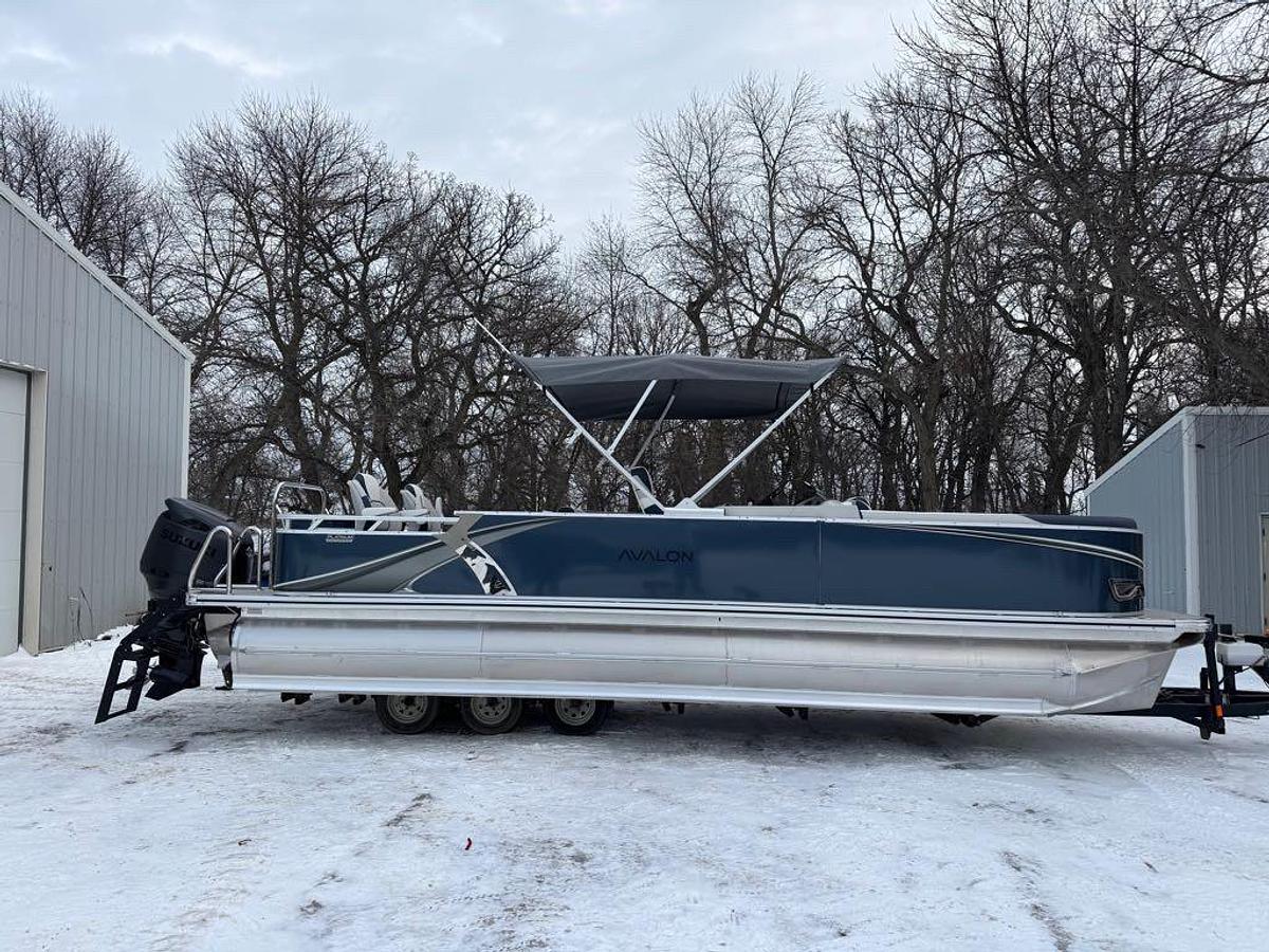 2026 Avalon LSZ 25' Rear Fish