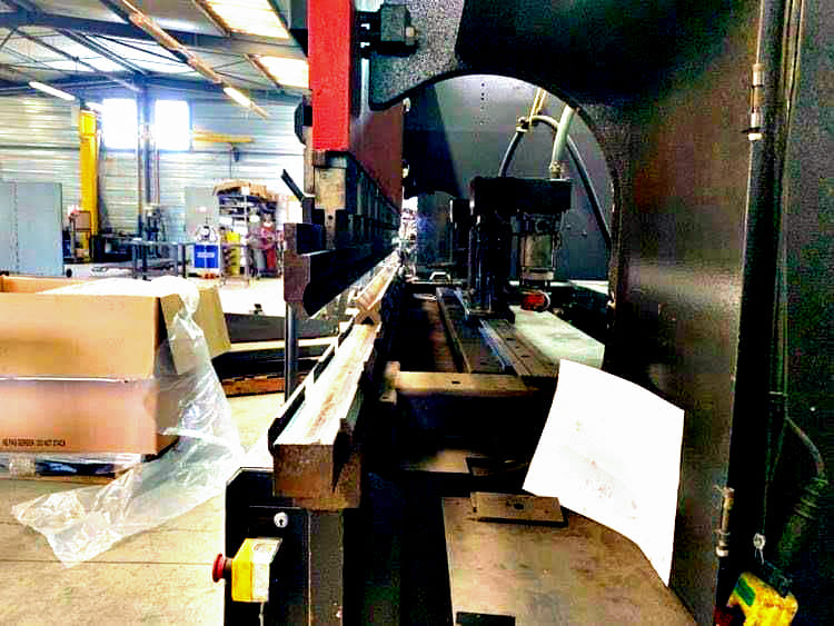 Used Amada ITPS 103 - 1990